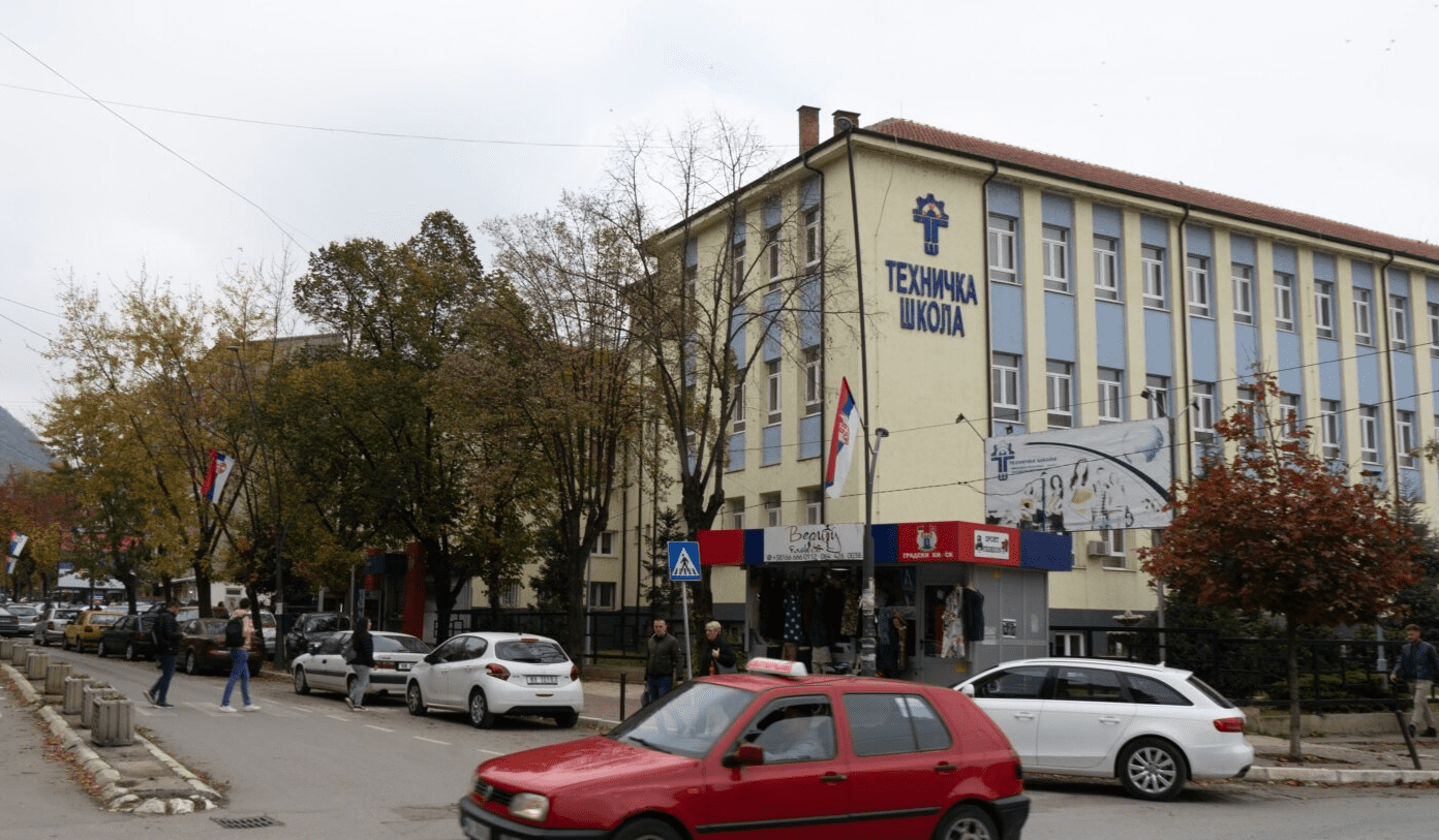 BE: Statusi i institucioneve arsimore dhe shëndetësore serbe në Kosovë të zgjidhet në dialog