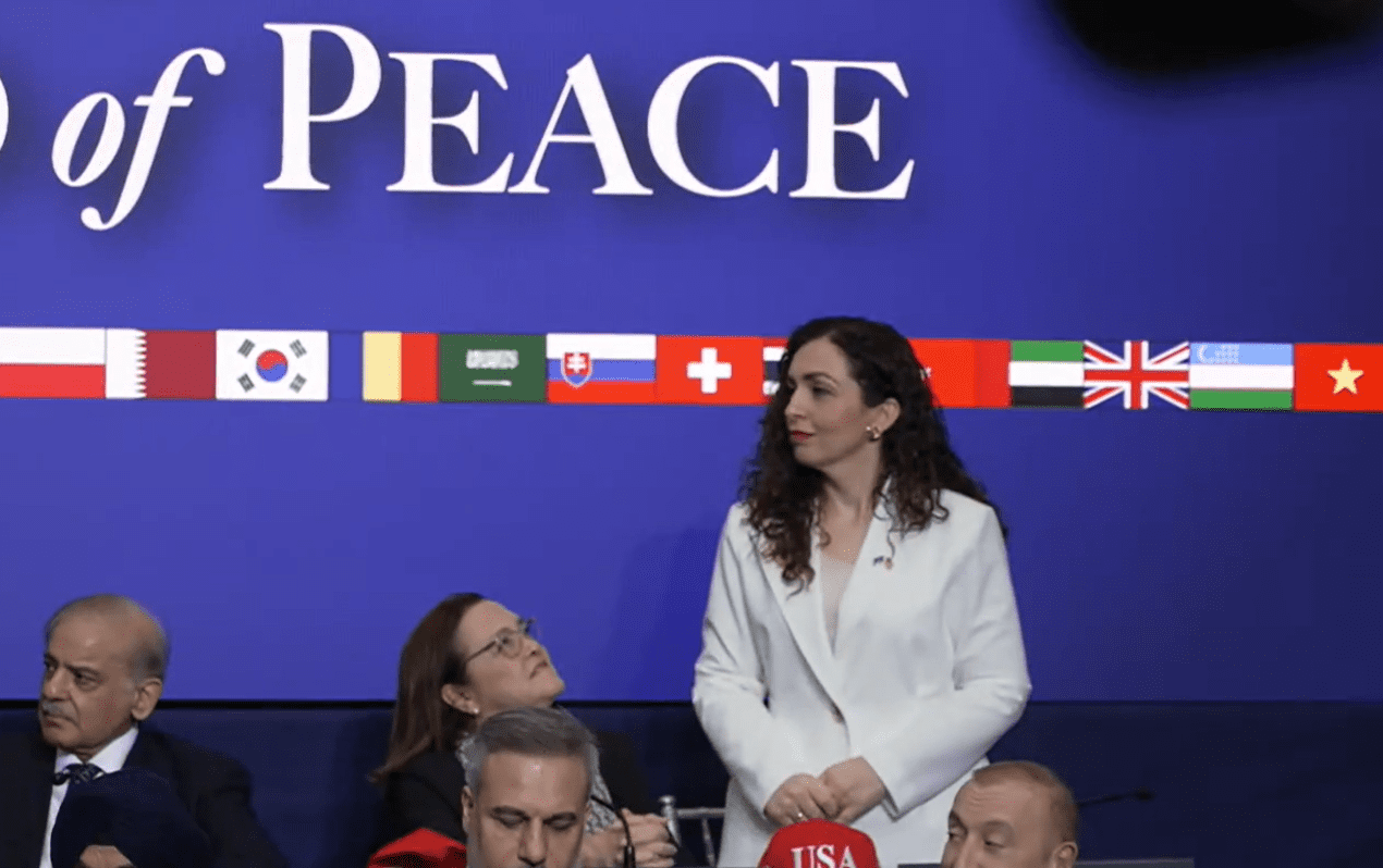 Trumpi, Kosovës dhe Serbisë: Kur nuk keni raport të mirë, më thirrni mua dhe do ua zgjidhi