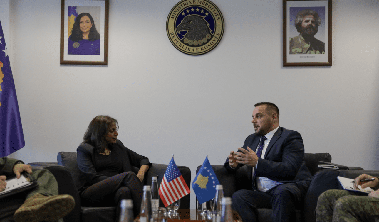 Prattipati flet me Maqedoncin për forcimin në mbrojtje