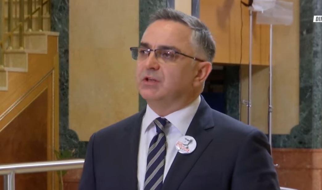 “AAK abstenoi në votimin për pako të nënkryetarëve”