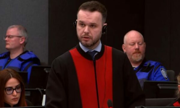 “Është habi që Prokuroria kërkon dënim me 45 vjet burgim, më shumë se dyfishi i dhënë për udhëheqësit serbë”