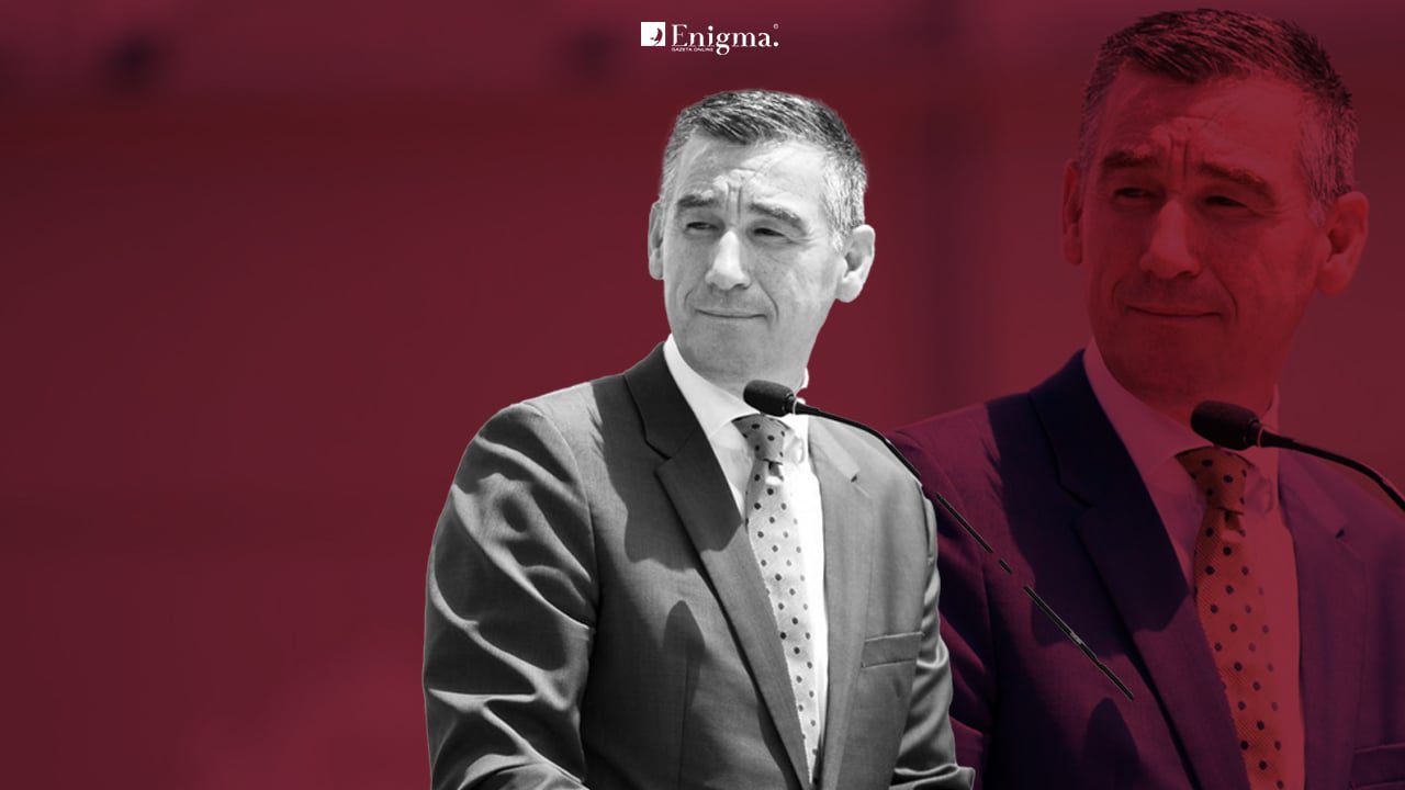 Avokati Dixon: Thërrime thashethemesh, Veseli i pafajshëm