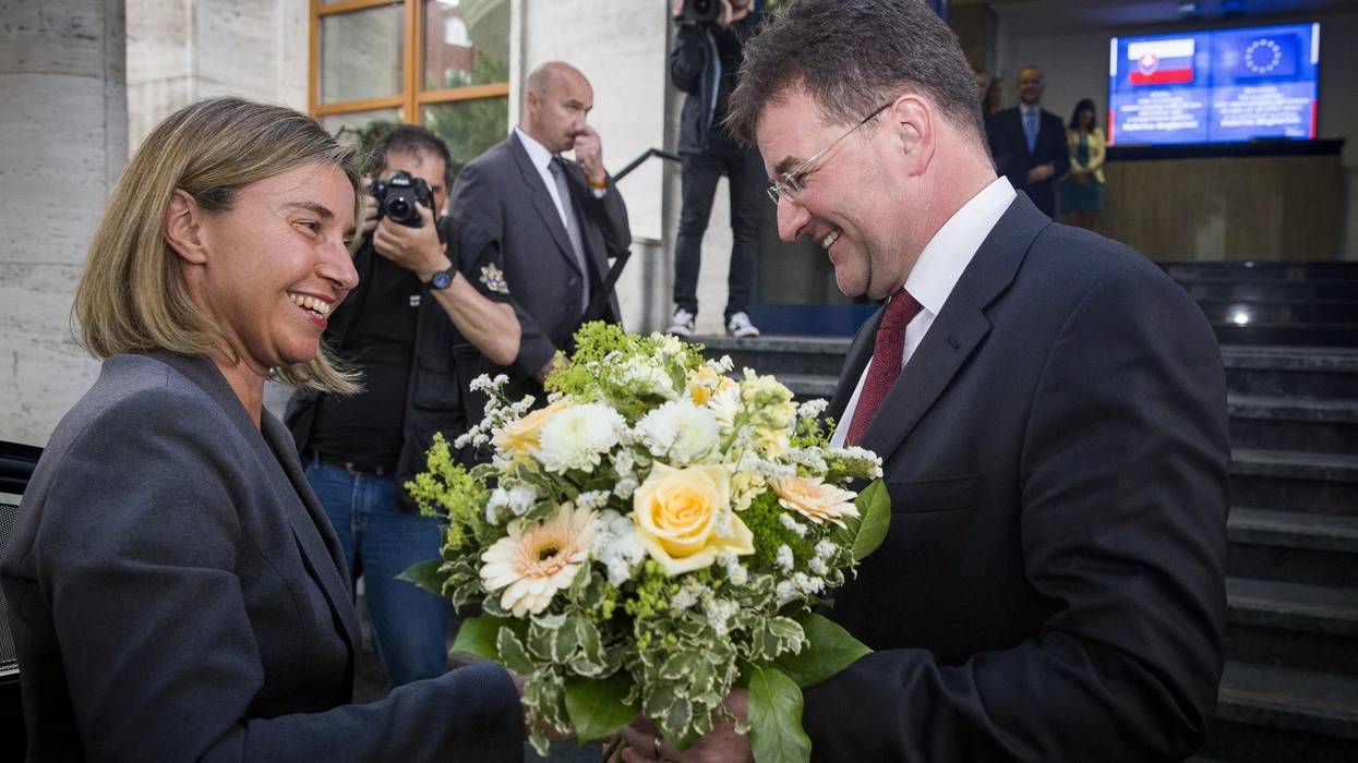 Dy ish-emisarë të BE-së për dialogun Kosovë-Serbi të përfshirë në “skandale ndërkombëtare”