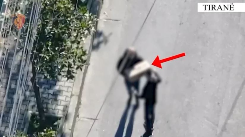 Goditet grupi kriminal që trafikonte armë nga Kosova në Tiranë, arrestohen 4 persona