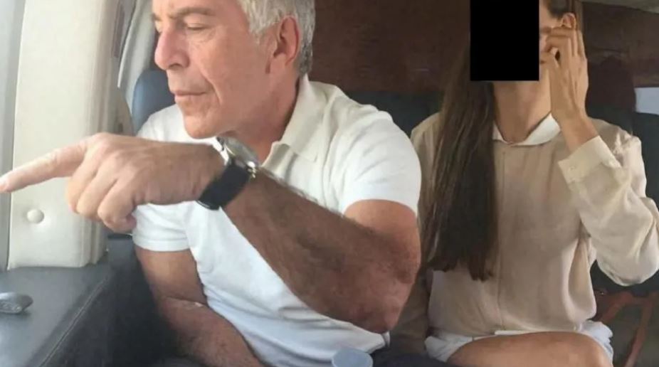 Mijëra dokumente të Epstein u larguan pas identifikimit të viktimave