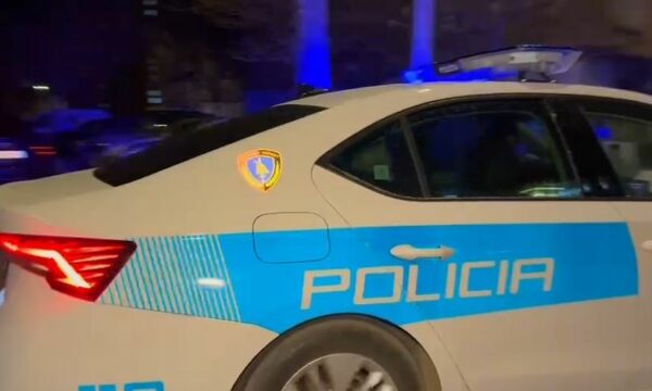 Goditet një grup i dyshuar për trafik droge në Elbasan, 3 të arrestuar