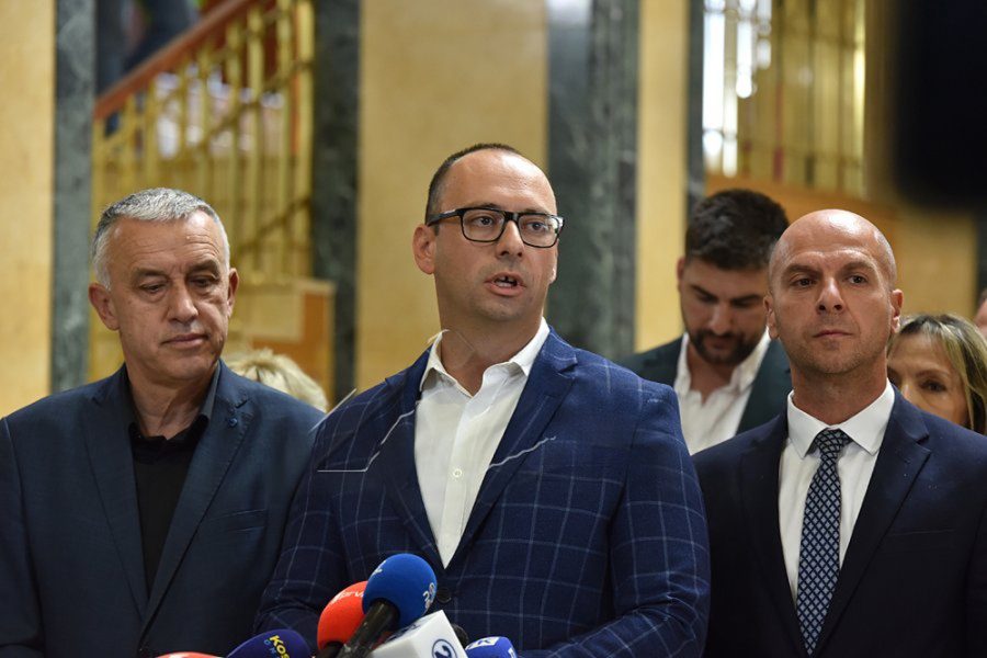 Lista Serbe nuk e mbështetë Qeverinë Kurti 3