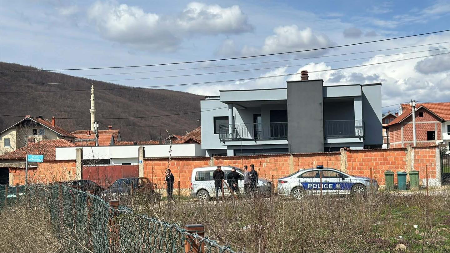 “Të mos shtohen plagët tona me lajme të pavërteta” – Reagon vëllai i të dyshuarës për rastin në Podujevë