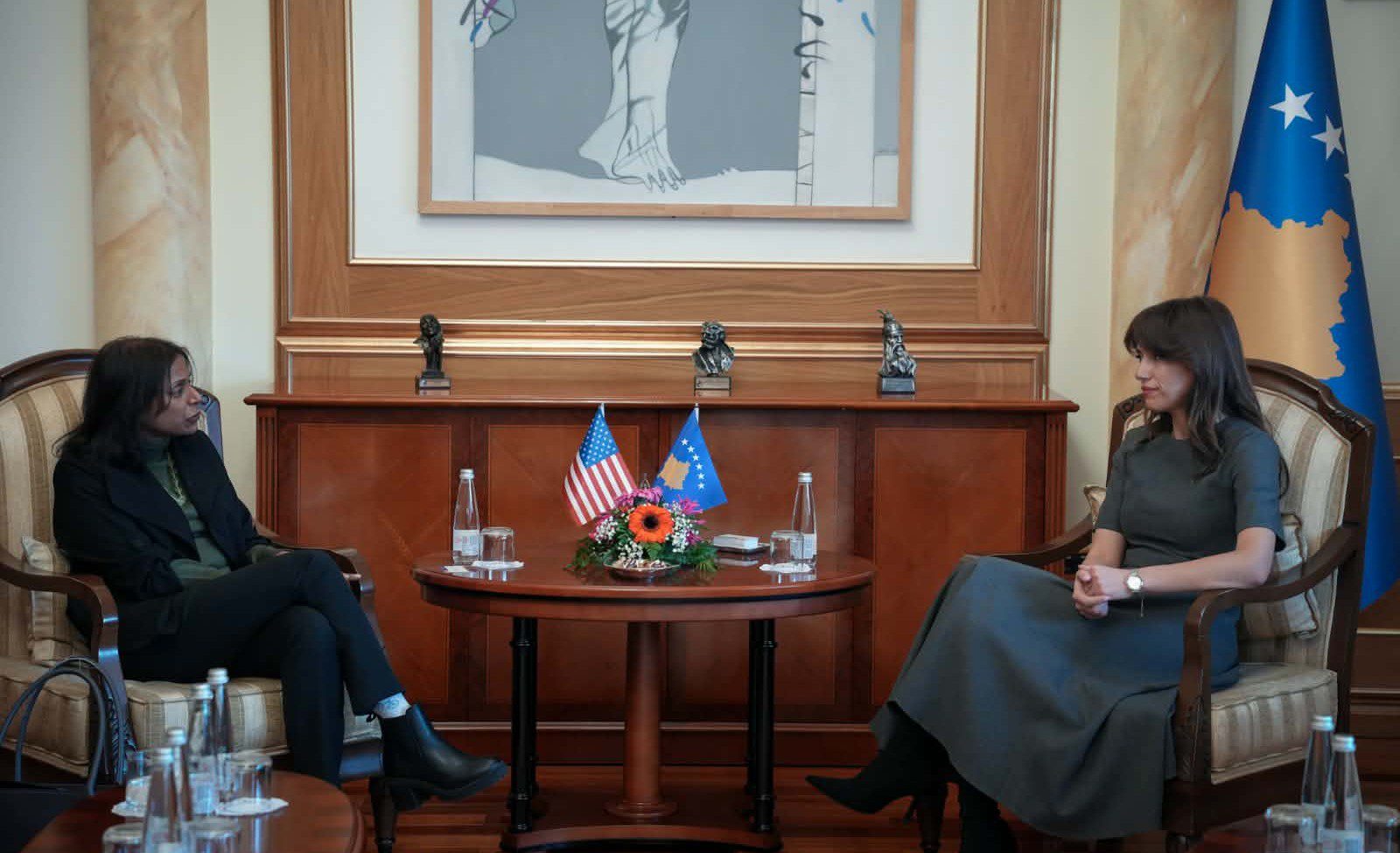 Haxhiu takohet me Prattipatin, flasin për zhvillimet e fundit politike