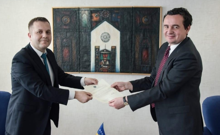 Kurti e emëron Blerim Sallahun këshilltar ligjor