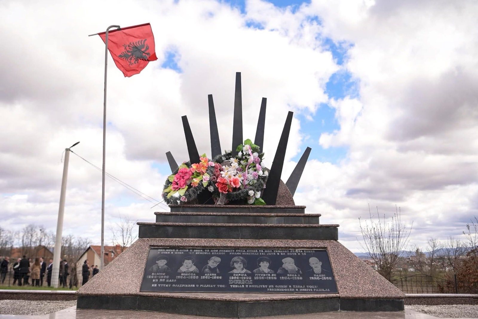 Kurti: Krimet e kryera nga Serbia kanë dëshmi dhe dëshmitarë, duhet të shndërrohen në aktakuza