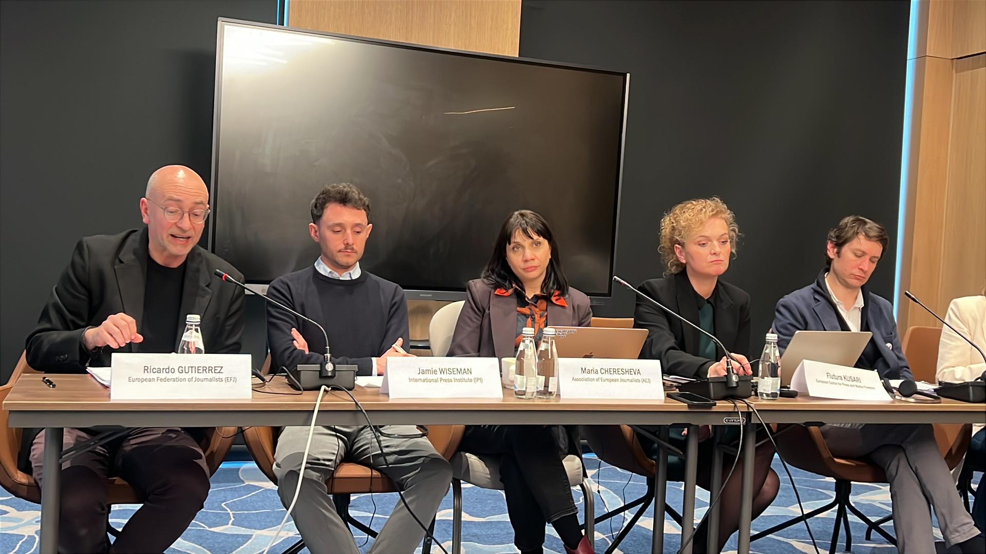 Gutierrez: Kurti nuk po e njeh klimën armiqësore ndaj gazetarëve, e justifikon atë