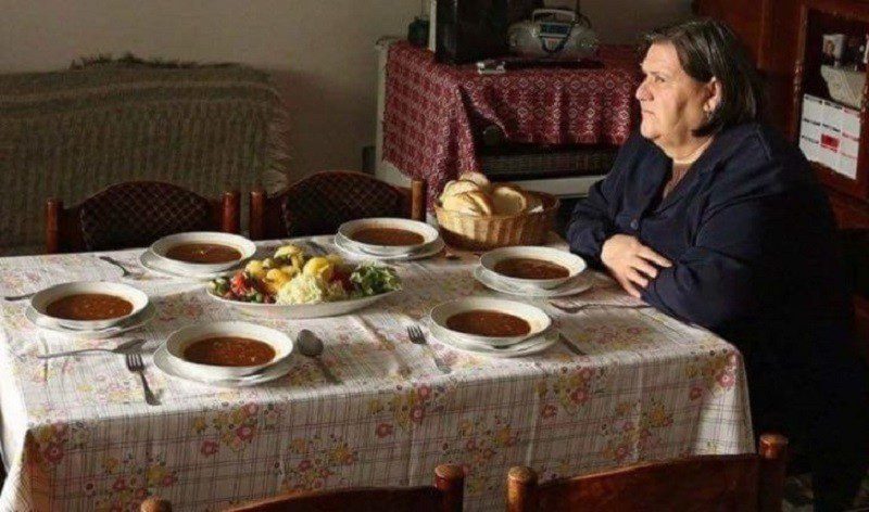 “27 vite nuk ka lulëzu pranverë për mu, 27 vite pa ju”