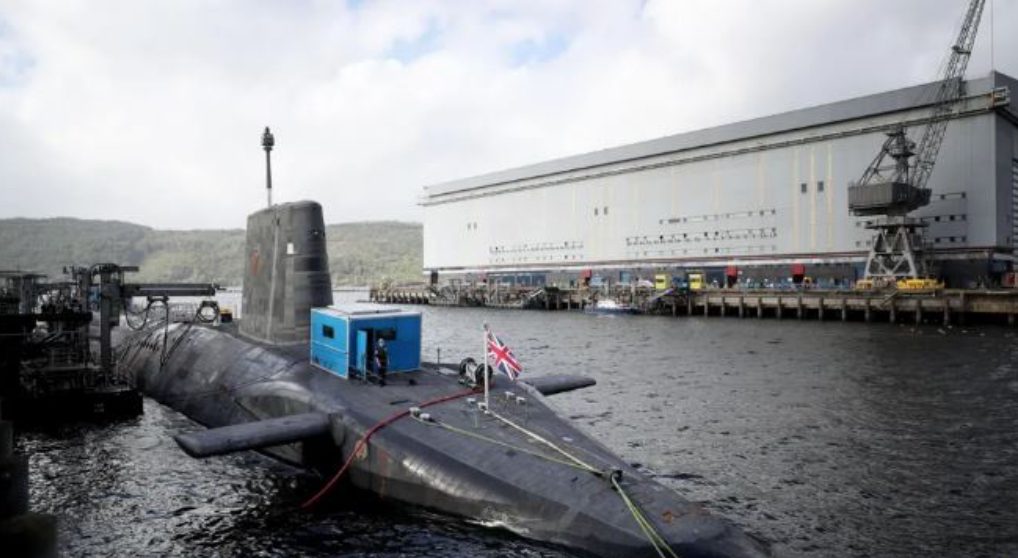 Arrestohet një iranian, tentoi të hynte në bazën bërthamore të nëndeteseve në Britani