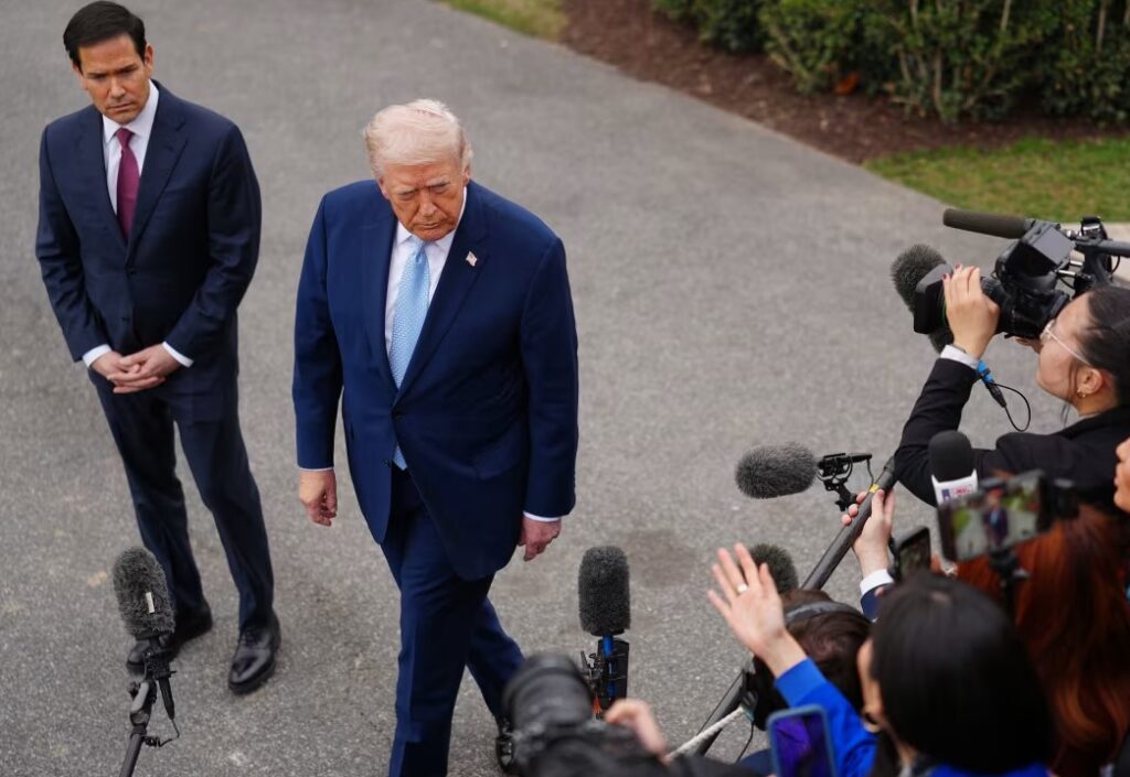 Trump: Mbretëria e Bashkuar duhet të kishte vepruar më shpejt në lidhje me lejet e bazave ushtarake