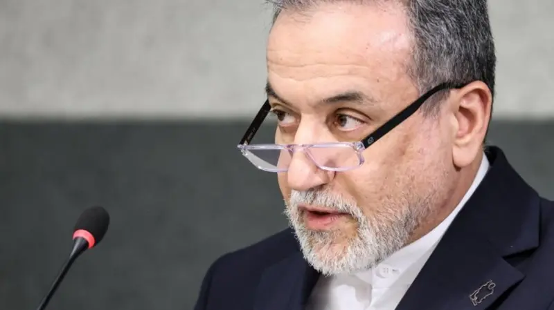 Ministri i Jashtëm iranian: Starmer ‘po vë në rrezik jetët britanike’ për shkak të vendimit për bazat