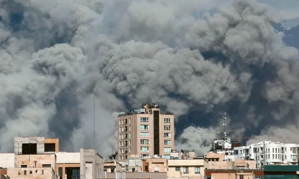 Takim urgjent në Pakistan për krizën në Iran