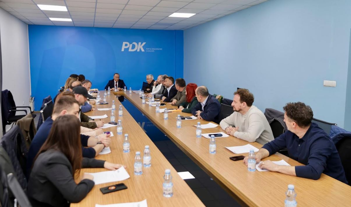 PDK: Qeveria e papërgjegjshme dhe qytetarët në krizë, zgjedhjet e reja duhet të sjellin stabilitet e zhvillim