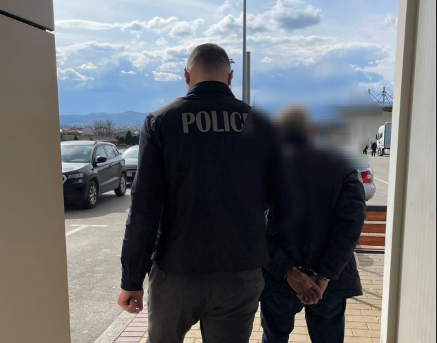 Arrestohet një i dyshuar për krime lufte