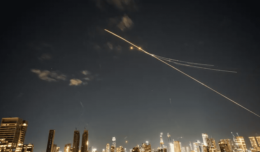 Rreth 1,500 shqiptarë në Dubai teksa Irani vazhdon sulmet, flet ambasadori Kurtezi