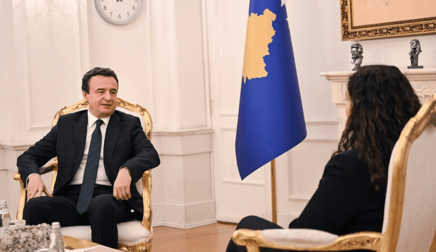 Kurti dje u takua me Vjosa Osmanin, folën rreth një orë