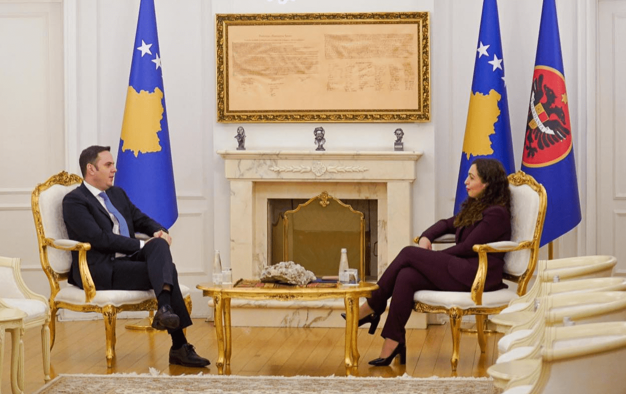 Osmani pyetet se a do kthehet në LDK, ja se çfarë thotë