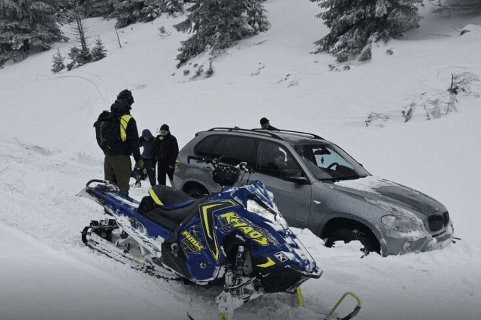 U bllokuan nga bora në kufi, familja nga Kosova evakuohet pas disa orësh