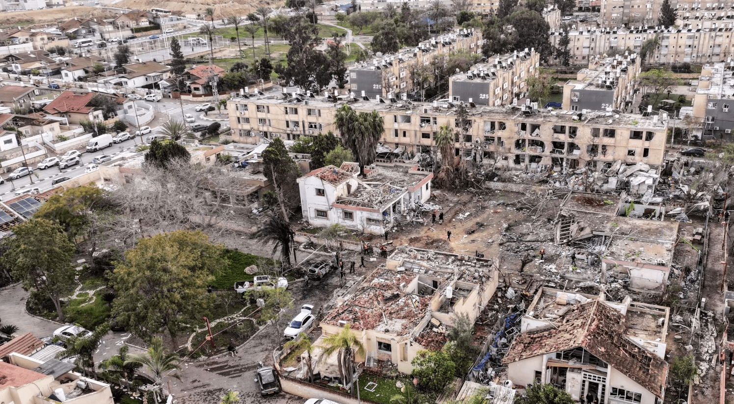 Izraeli thotë se Irani e ka sulmuar me mbi 400 raketa balistike që nga nisja e luftës