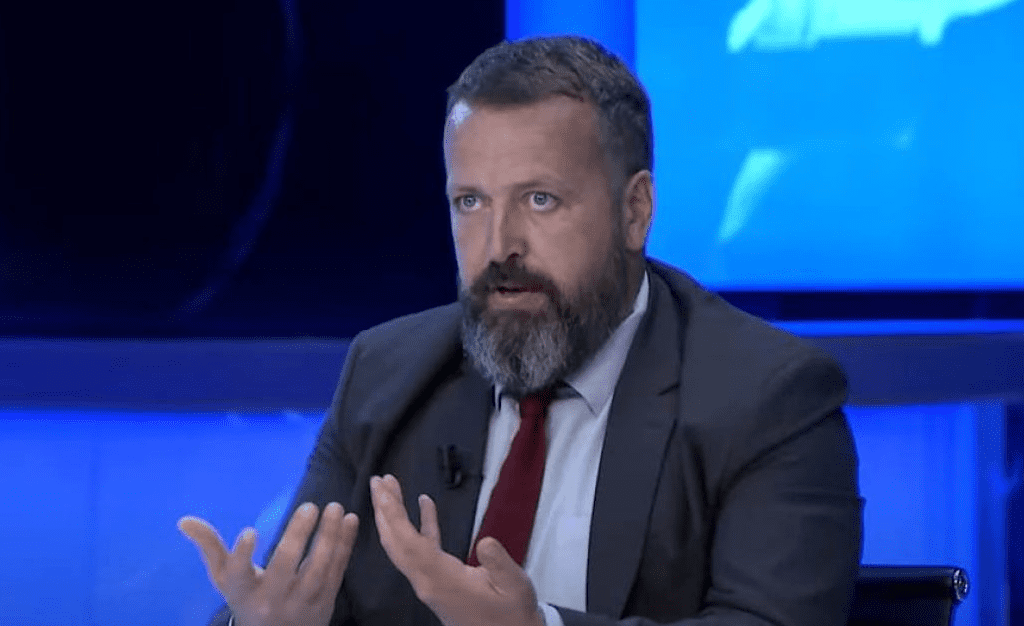 Hoxha: Partitë vështirë se do të arrijnë kompromis për Presidentin