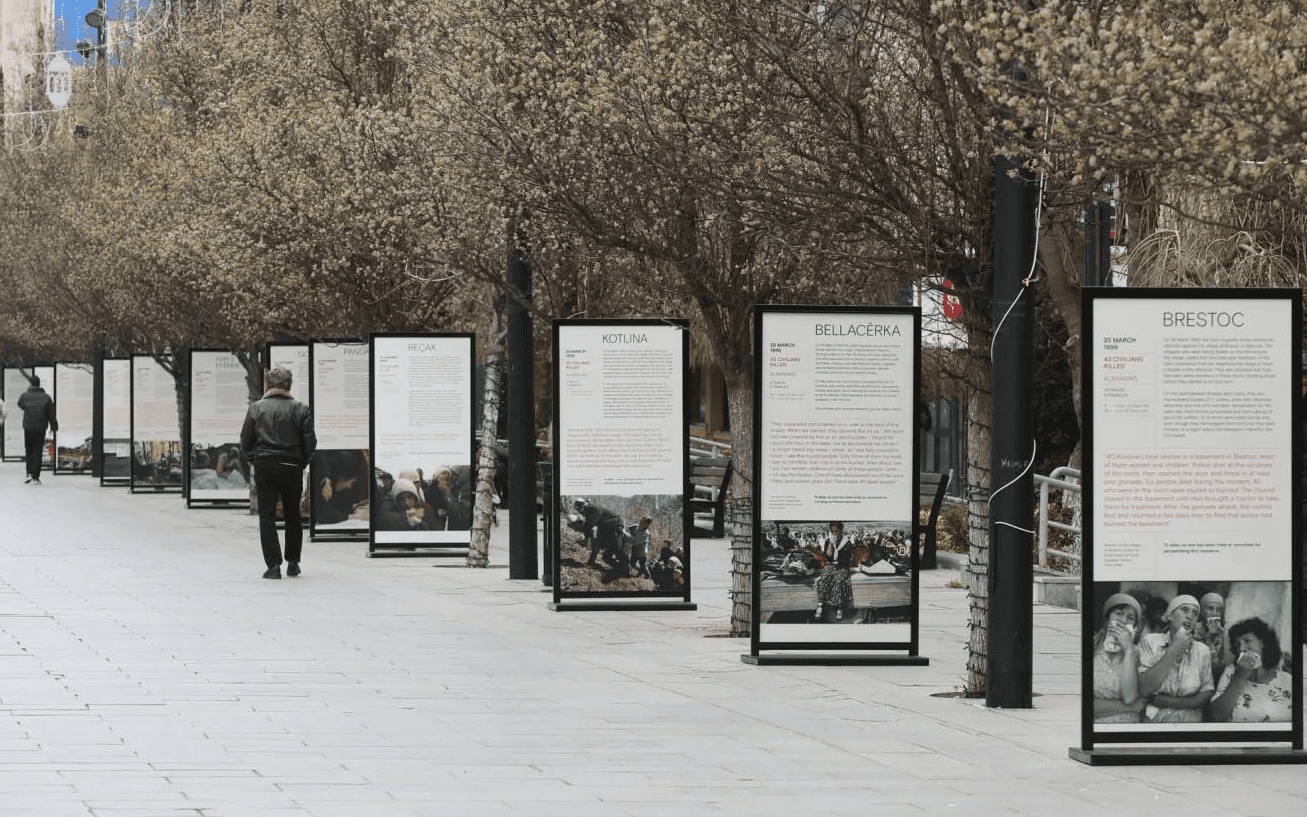 Protesta ndaj ekspozitës, këto janë pankartat që do të përdoren nga OVL-UÇK