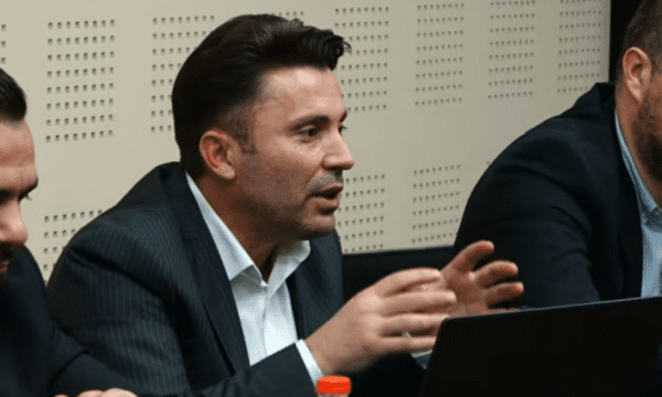 Rrustemi i VV-së mendon se ska rëndësi vonesa prej 14 vitesh, “i mbetet deputetëve të votojnë ose jo”