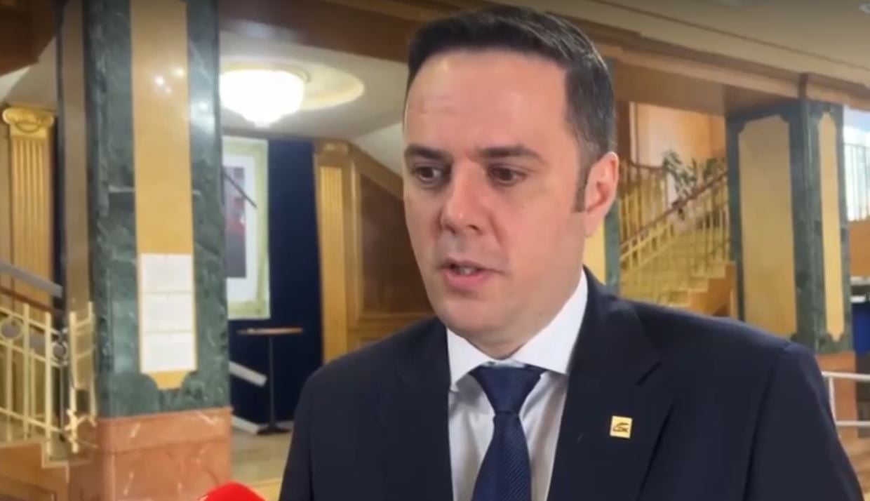 Abdixhiku: Presidenti duhet të jetë figurë konsensuale, jo kandidat me librezë partiake