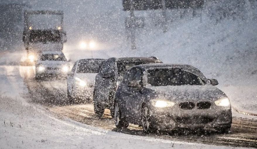 Rruga Pejë–Kullë–Rozhajë e pakalueshme për kamionë, shkak reshjet e borës