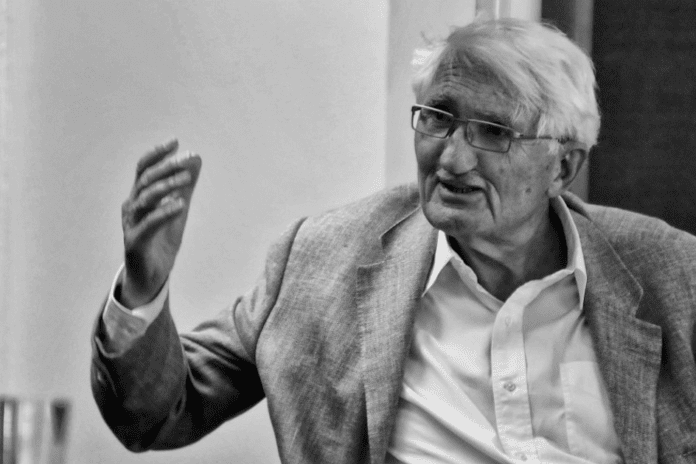 Vdekja e filozofit gjerman Habermas, ishte gardian i bombardimeve të NATO-s në vitin 1999