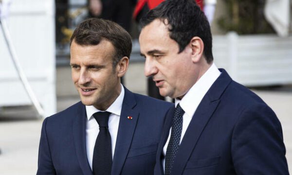 Macron – Kurtit në urimin për rizgjedhjen kryeministër: U takon t’i zbatoni angazhimet e marra në marrëveshjet e fundit me Serbinë
