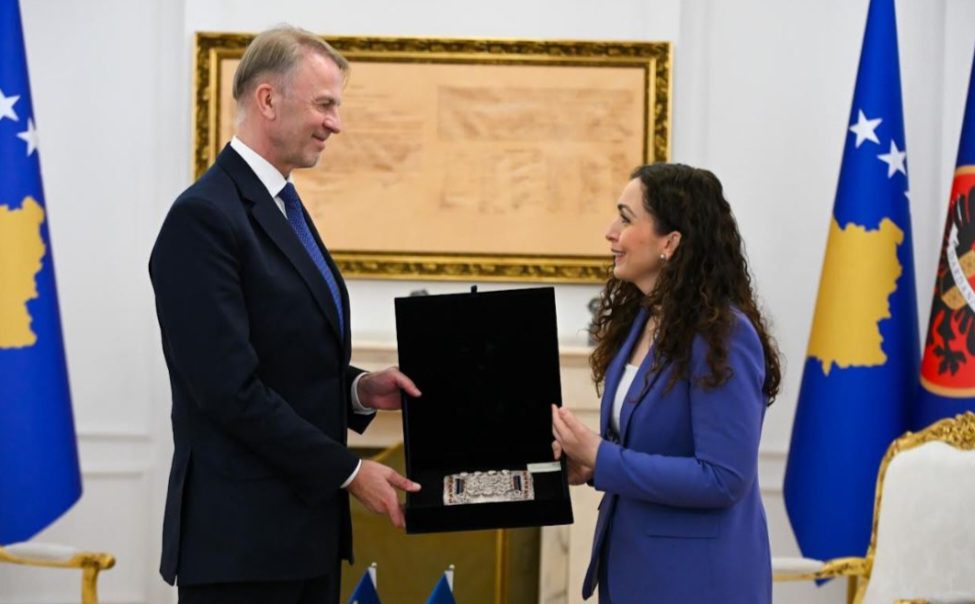 Orav përfundon mandatin, Osmani e falënderon për angazhimin e tij në Kosovë