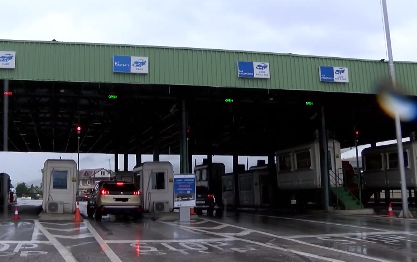 Përmes rrugëve malore, shtetasi i Shqipërisë kapet duke hyrë ilegalisht në Kosovë