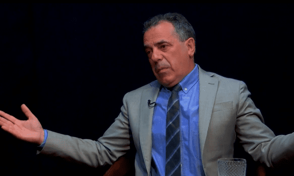 Matoshi: Nuk duhet të alarmohemi për zhvillimet në kufi, Serbia ka të drejtë të veprojë brenda territorit të saj