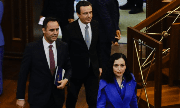 Mediat ndërkombëtare: Përsëri ngërç politik në Kosovë, Kurti e Osmani i japin fund aleancës