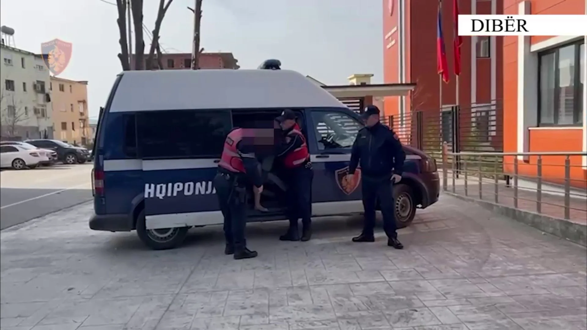 Operacioni për kapjen e një të kërkuari në Dibër, lëndohen dy policë të “Shqiponjave”