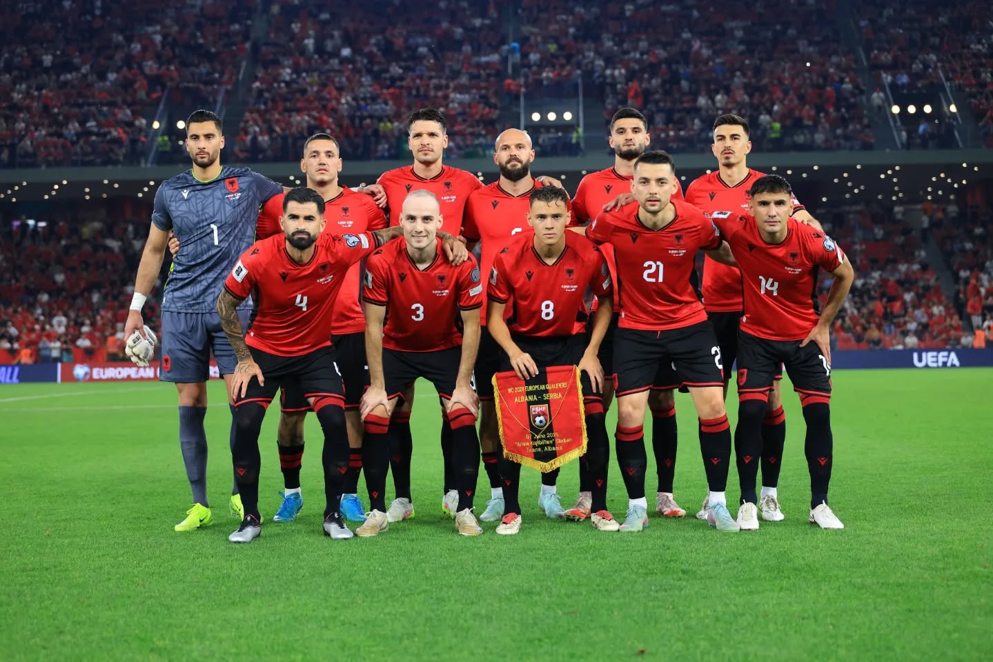 Mësohet formacioni me të cilin do të luajë sonte Shqipëria ndaj Polonisë