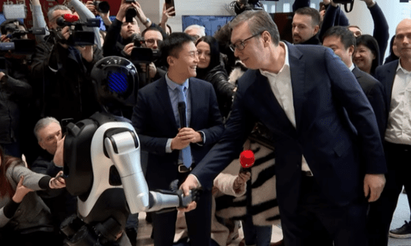 Robotët kinezë në ushtrinë e Serbisë