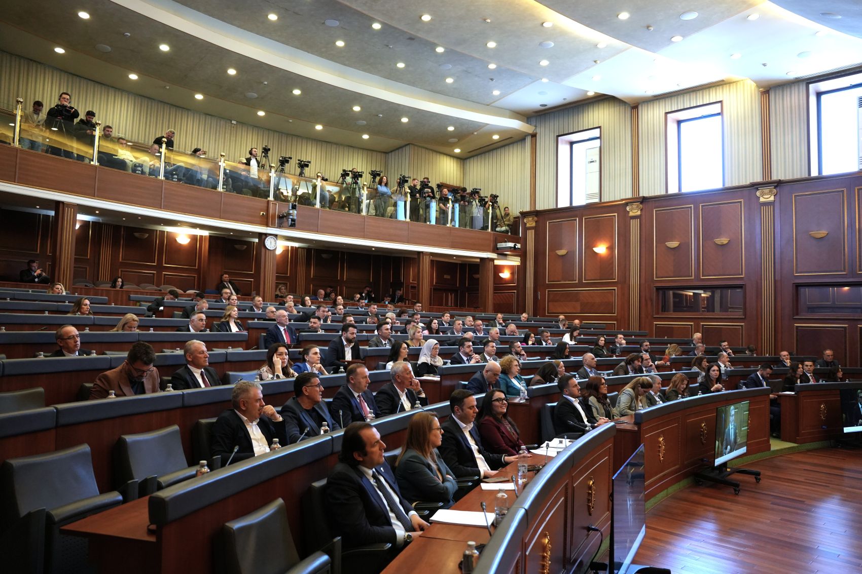 Kuvendi miraton në parim projektligjin për sigurimin e detyrueshëm shëndetësor