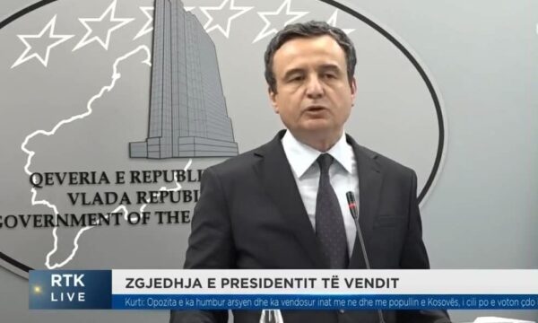 Kurti: Ende e kemi mundësinë ta kemi Feride Rushitin Presidente, kryetarët e partive opozitare e kanë humbur arsyen