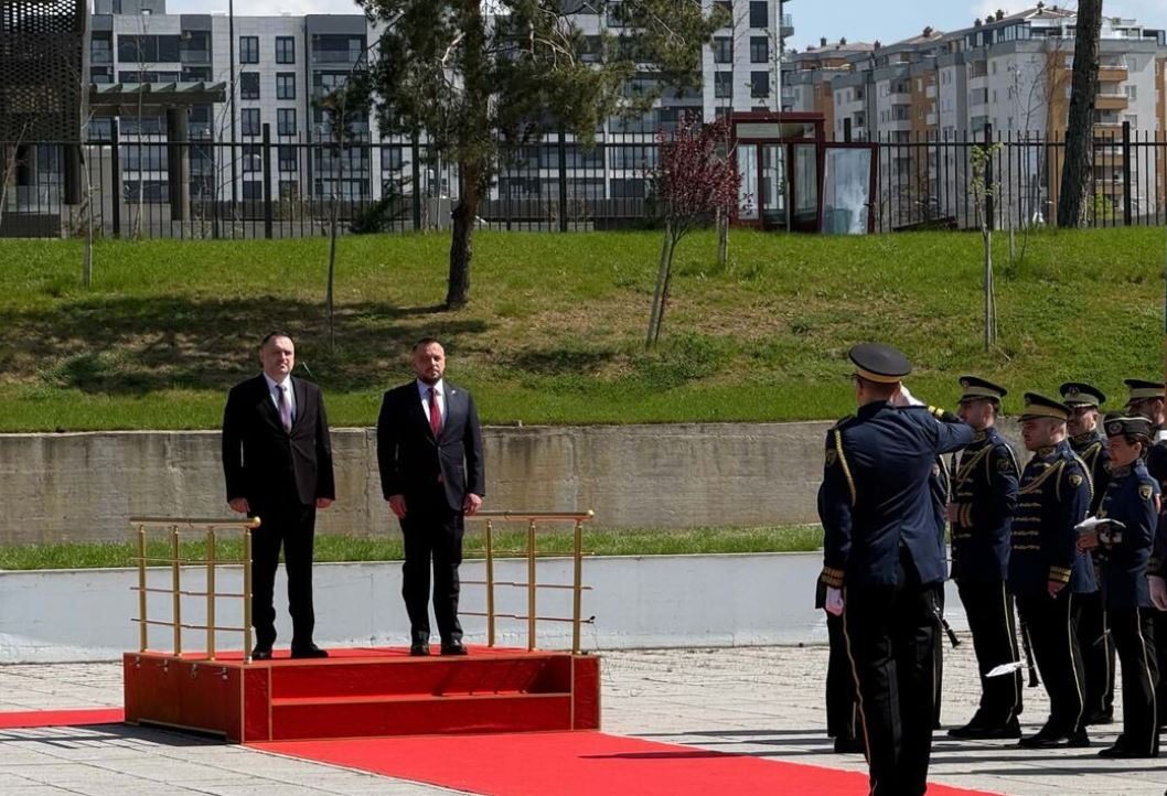 Kosova dhe Shqipëria synojnë të bashkëprodhojnë pajisje ushtarake