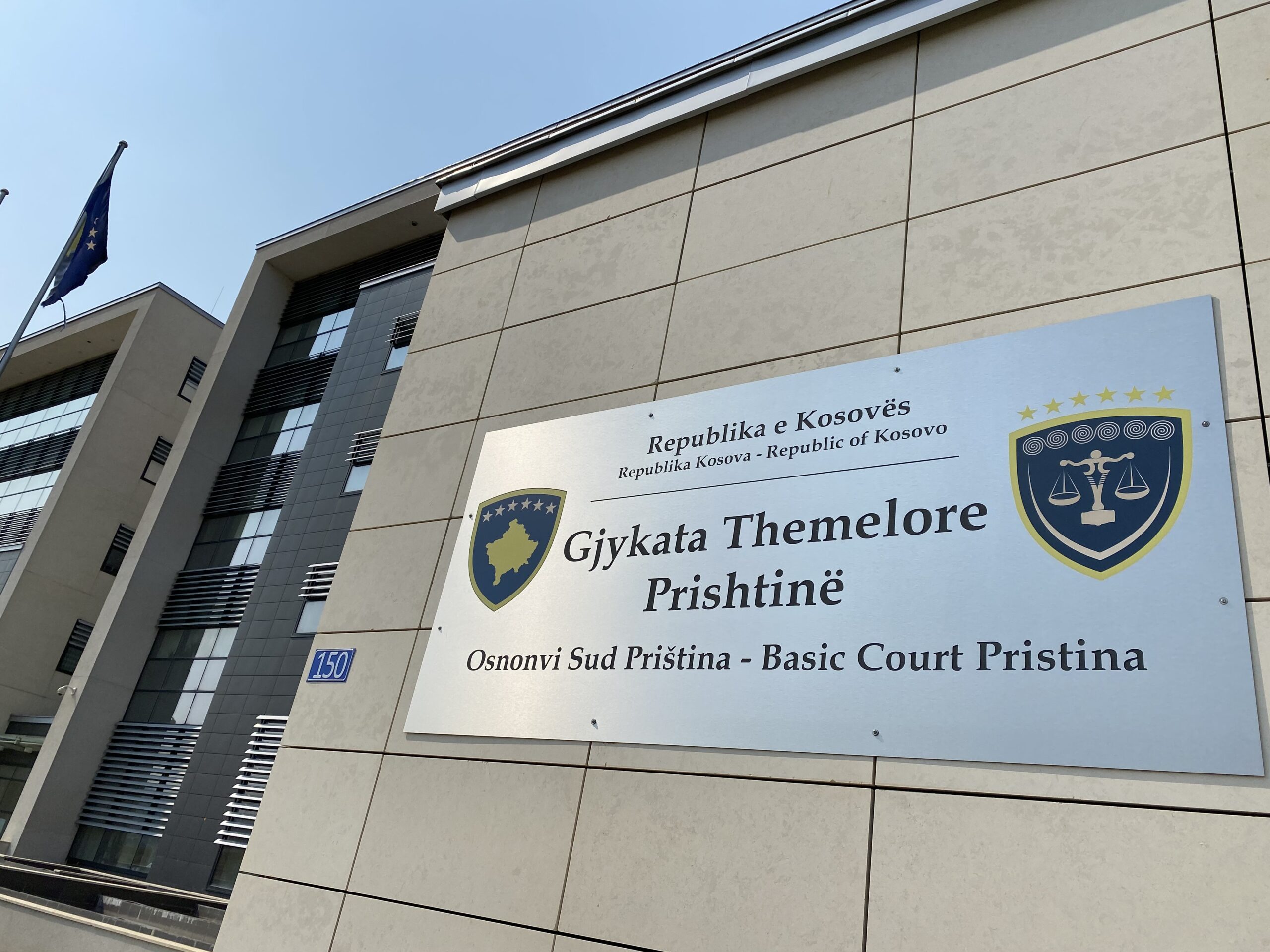 Seanca ndaj Grujica Veljoviq për krimet e luftës mbahet në mungesë