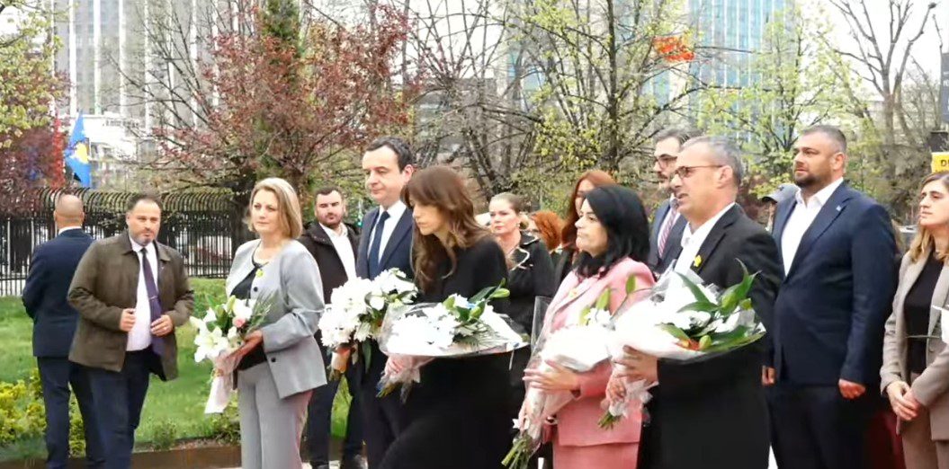 Dita Memoriale e të Mbijetuarve të Dhunës Seksuale, Haxhiu e Kurti bëjnë homazhe te “Heroinat”