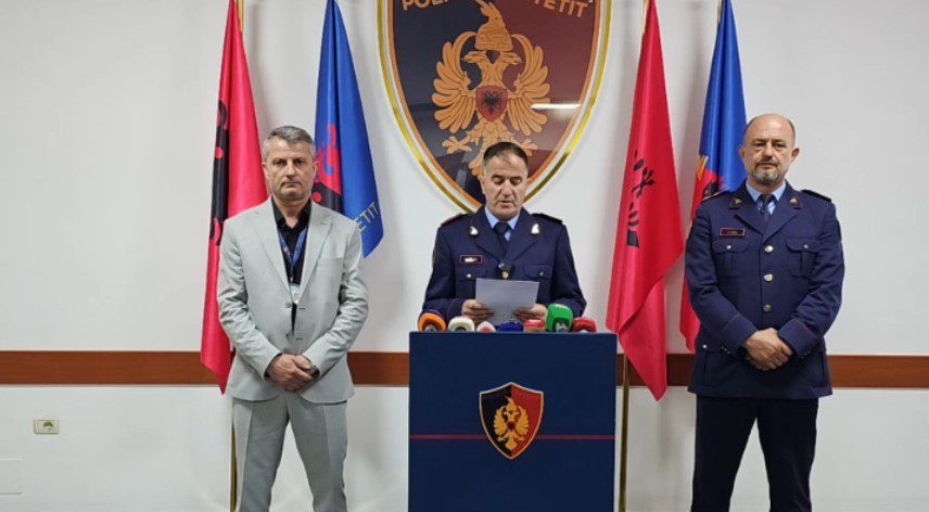 Vrasja e çiftit në Lezhë: Policia identifikon të dyshuarit