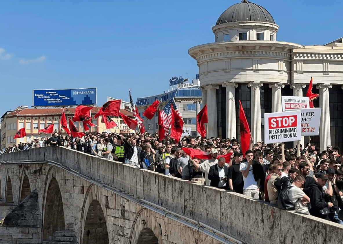 Osmani: Në përkrahje të studentëve dhe gjuhës shqipe, në Maqedoni të Veriut