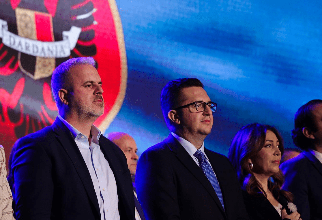 Azemi: Pse Qeveria Kurti po e mbron hajninë?